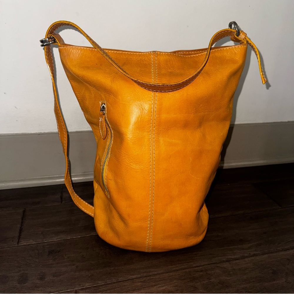 Elegant Tan Leather Shoulder Bag Marco Buggiani